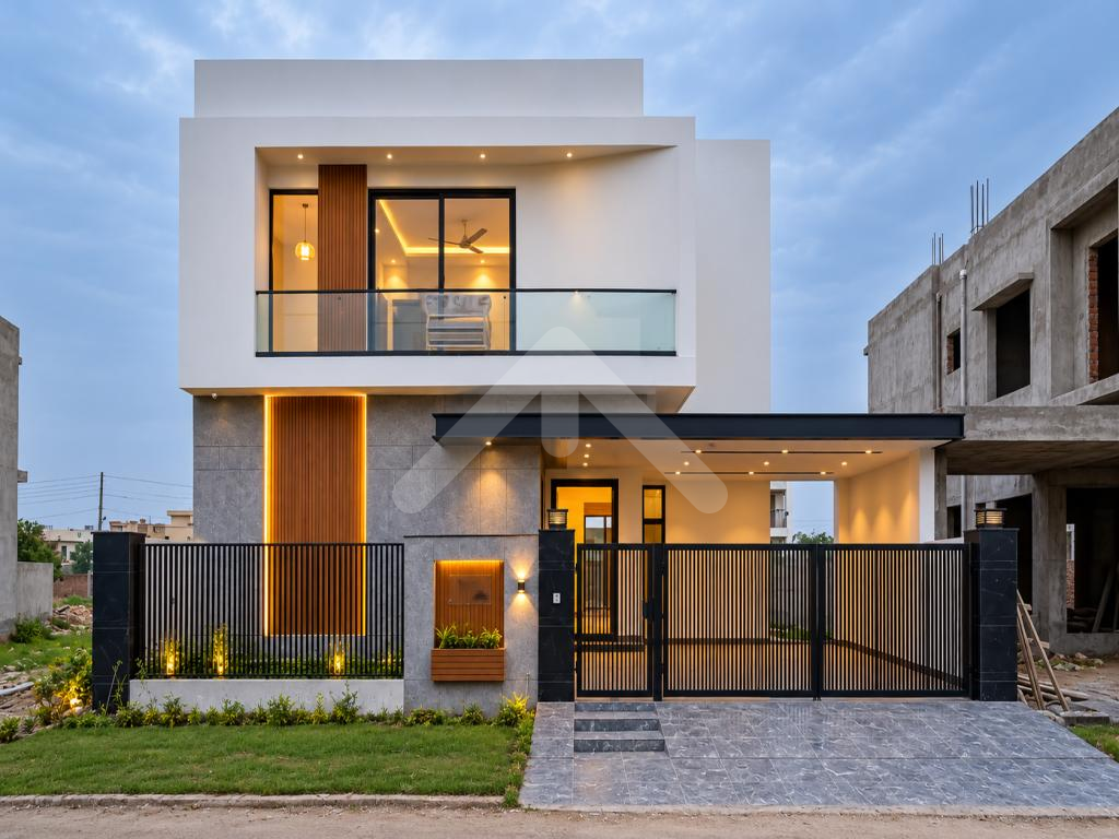10 MARLA ELEGANT AND FULLY MAINTAINED SUPER HOT LOCATED BUNGALOW IS AVAILABLE IN THE U BLOCK OF DHA PHASE 7 LAHORE.